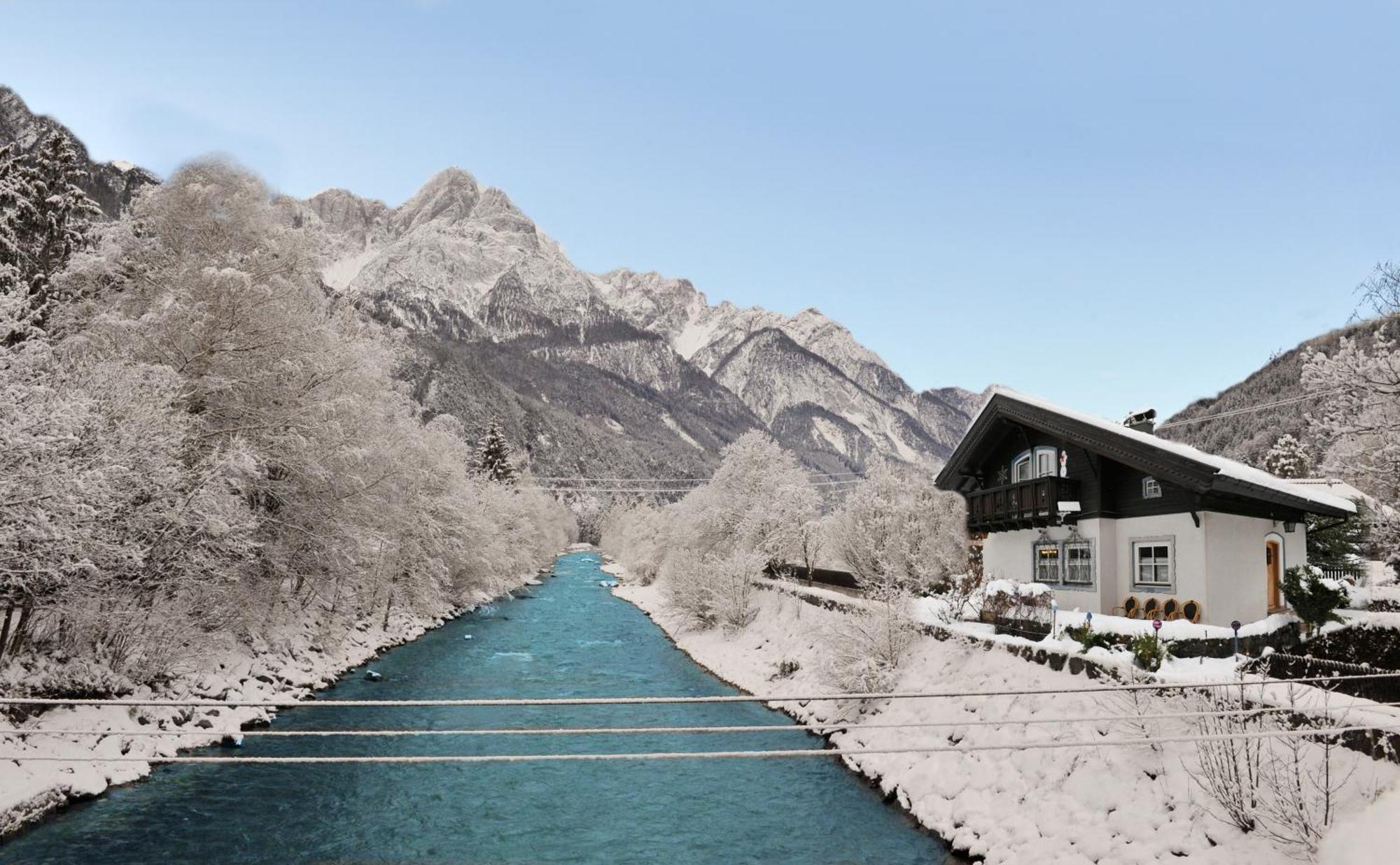 Rosis Cottage เลียนซ์ ภายนอก รูปภาพ