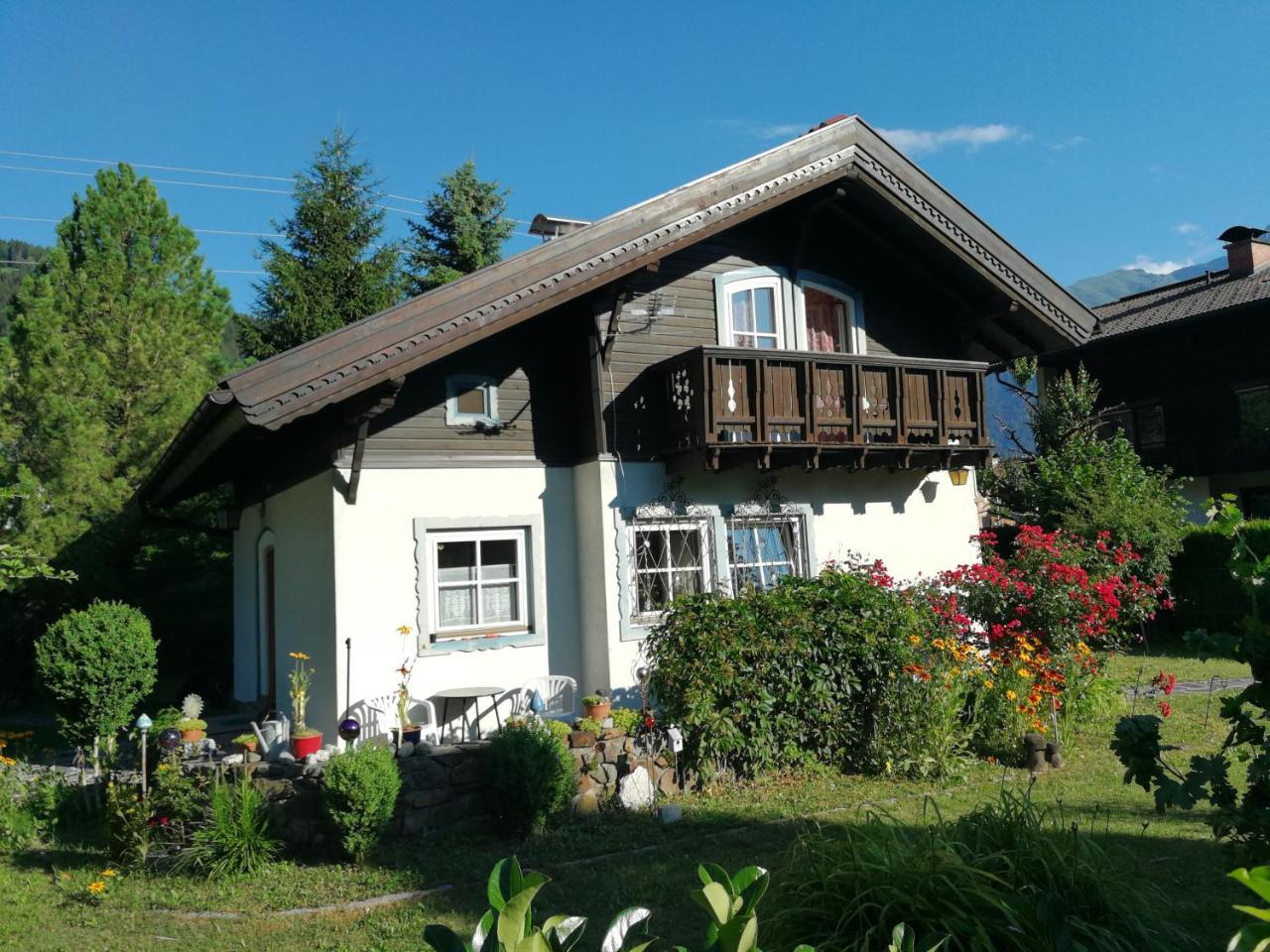 Rosis Cottage เลียนซ์ ภายนอก รูปภาพ